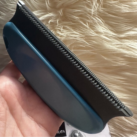 Furniture fur remover brush - Picture 5 of 6